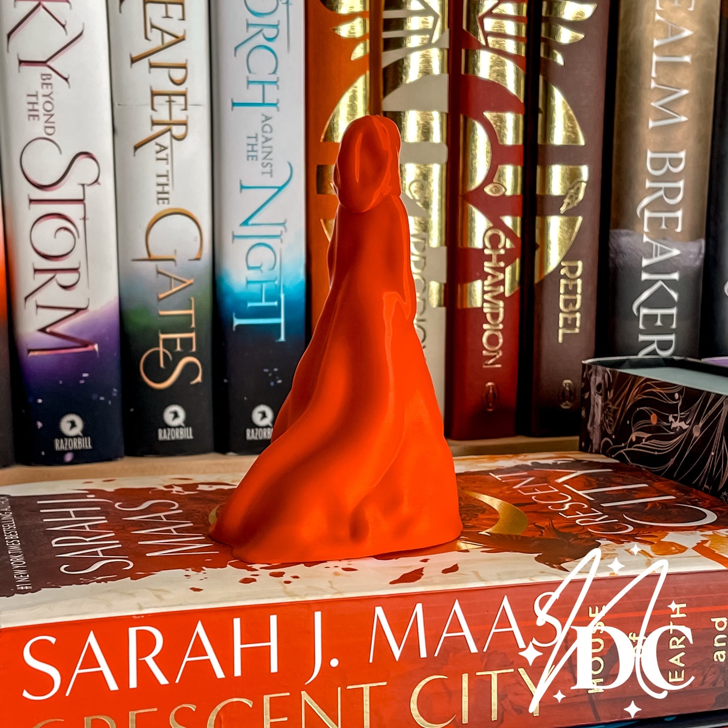 Dramione Inspired Cloaked Figure Bookshelf Decor