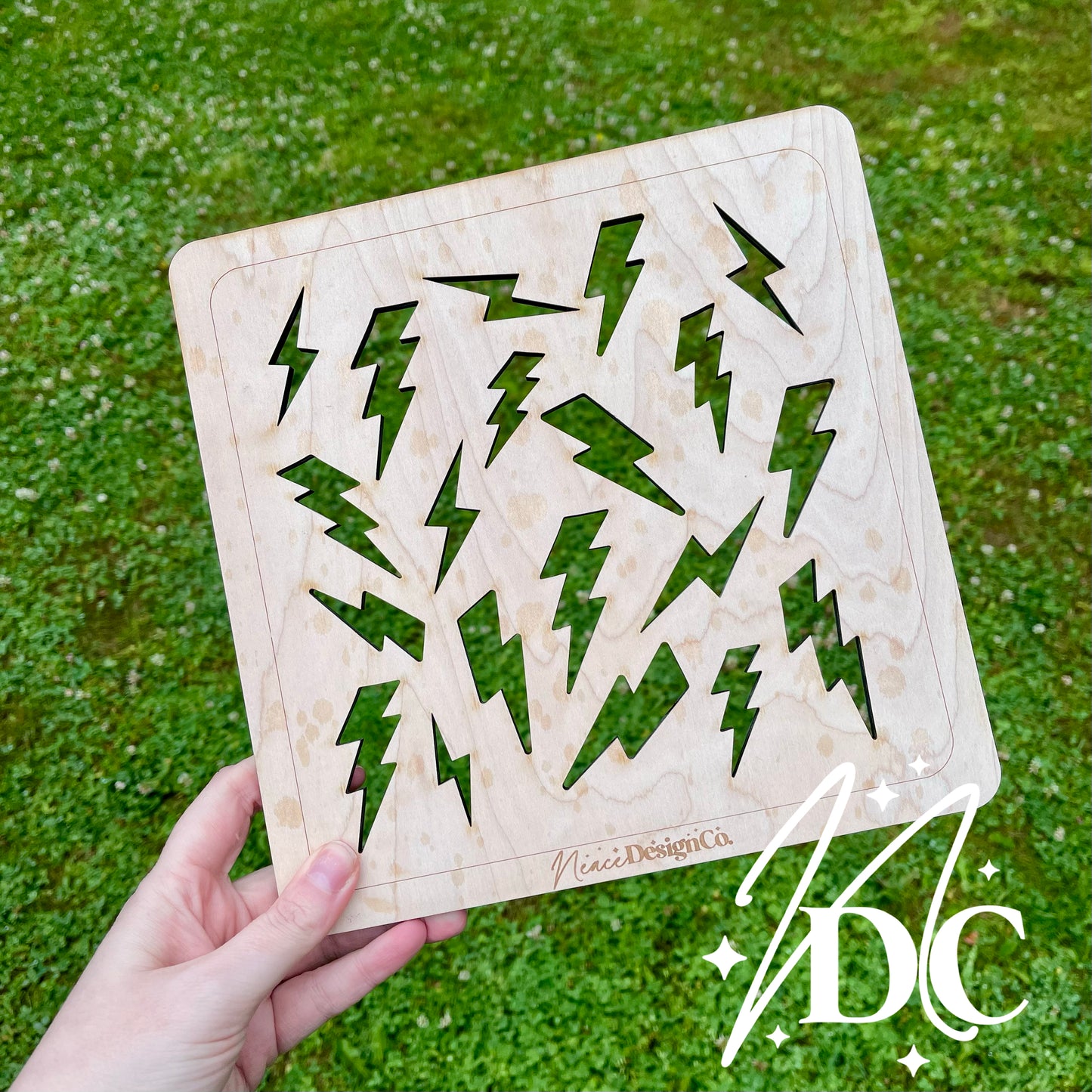 Medium Lightning Bolts Bleaching Stencil